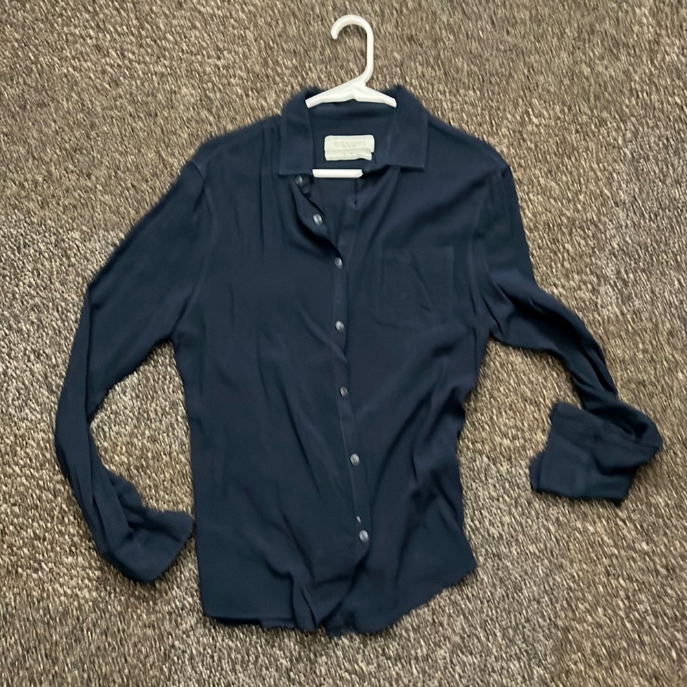 Button up dark blue shirt. Stretchy cotton